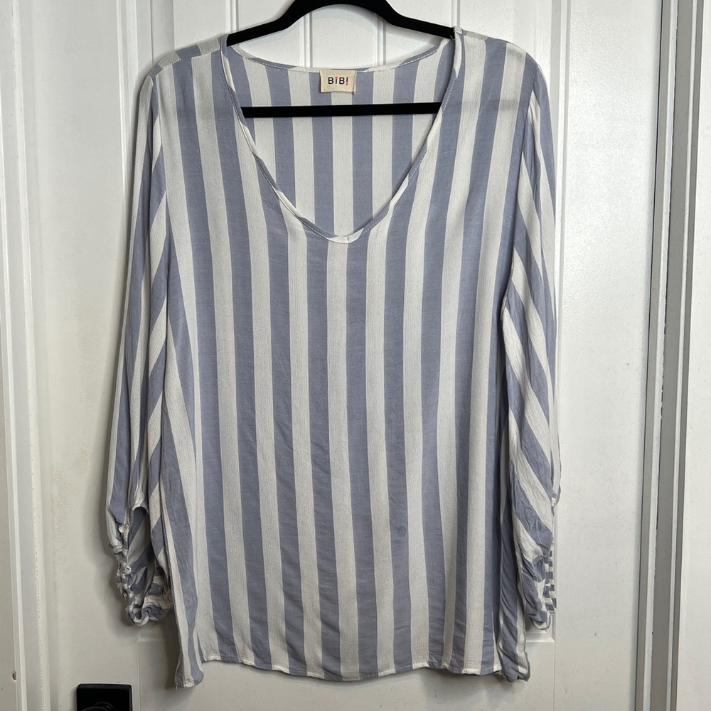 BiBi Blue‎ White Elastic Long Sleeve V Neck Tunic Blouse. Size Large.